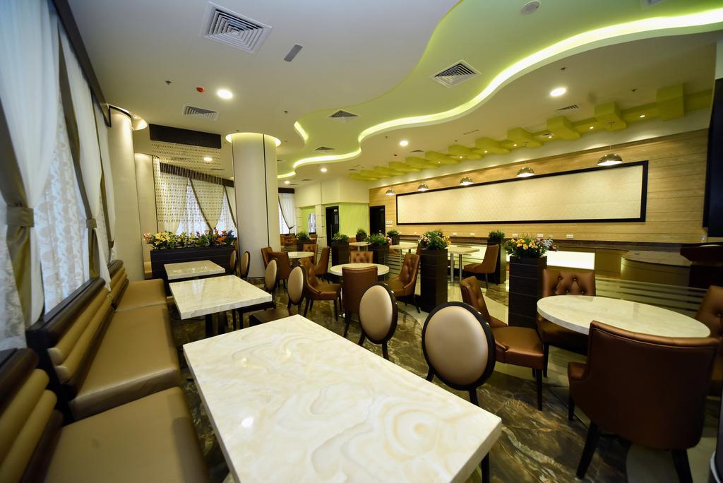 Alain Hotel Ajman Exterior photo